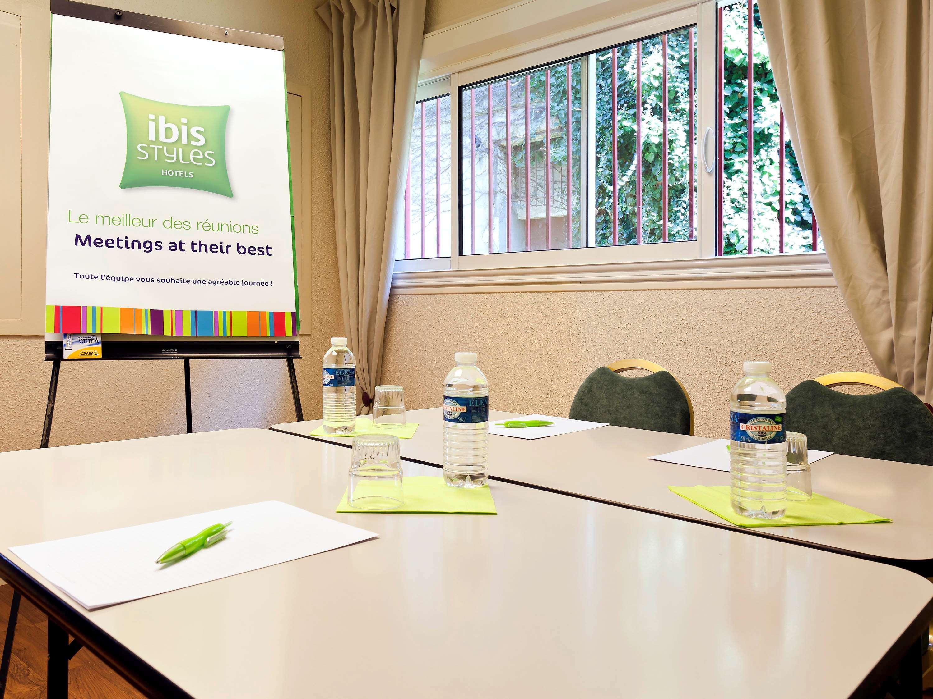 Ibis Styles Bordeaux Gare Saint-Jean Hotel Exterior foto